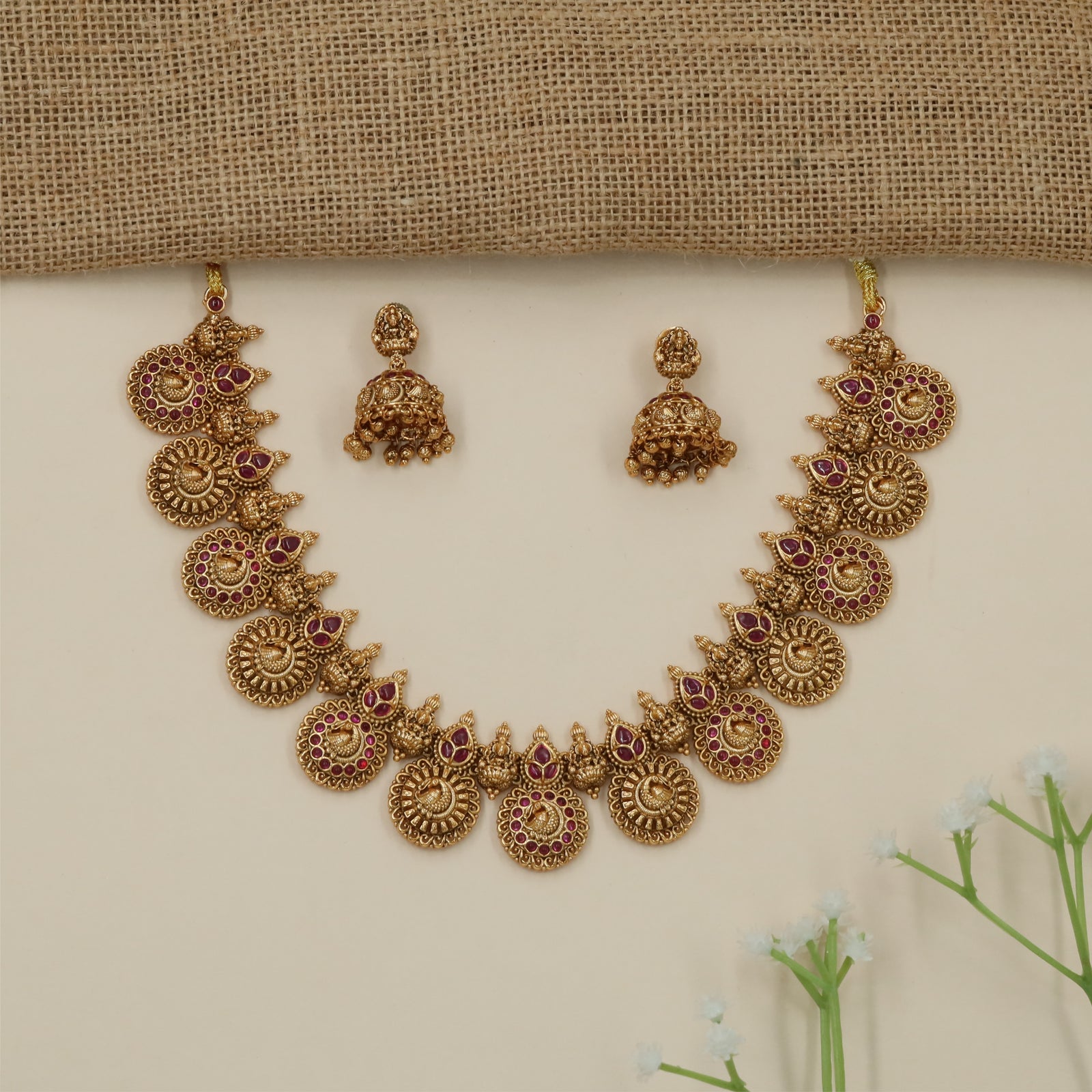 Luxury Coin Pattern Antique Necklace with Heritage Disc Styling