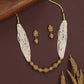 Classic pearl side antique beads necklace with central hollow bead sequence and smooth transition
