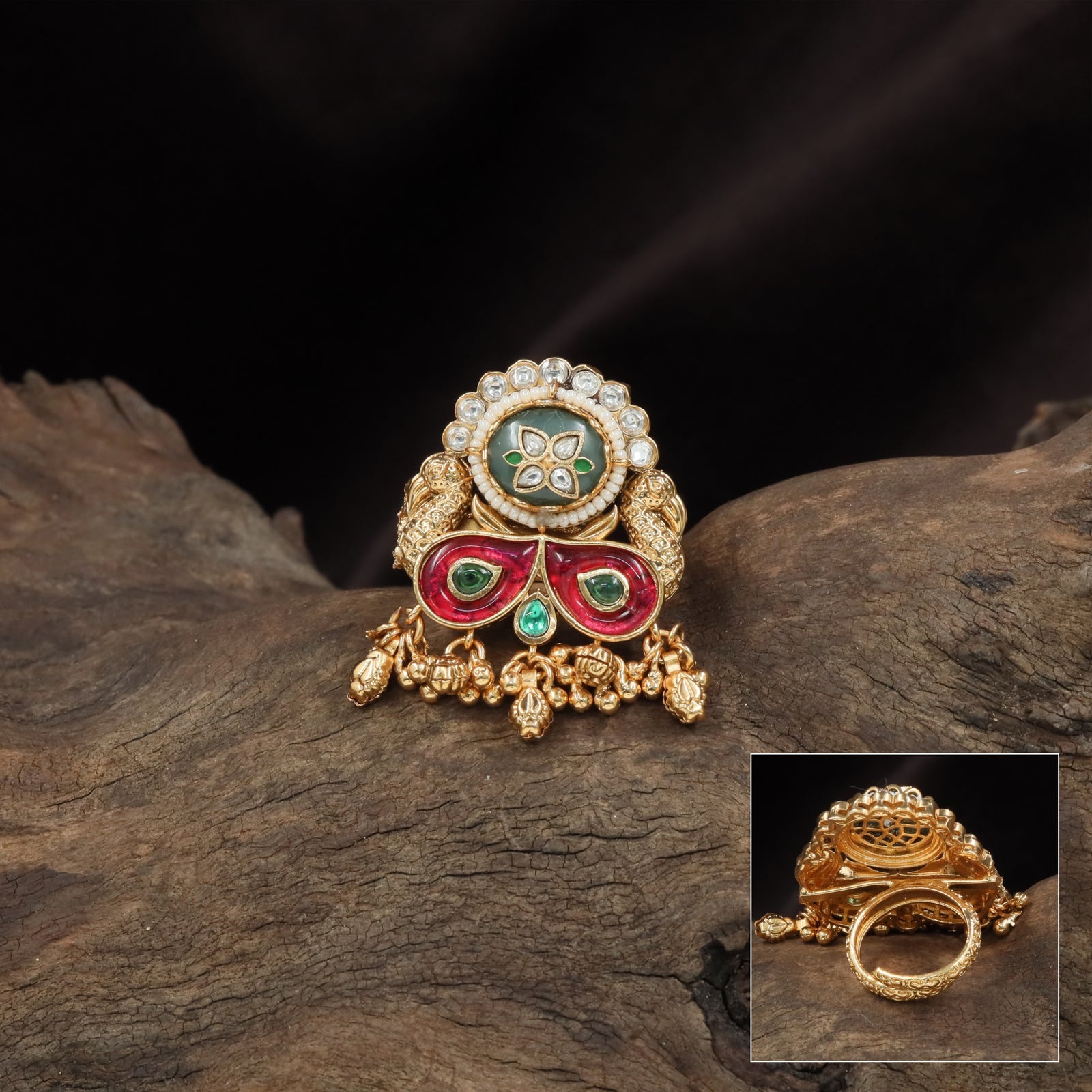 Floral disc kundan finger ring with framed top and curved lower section
