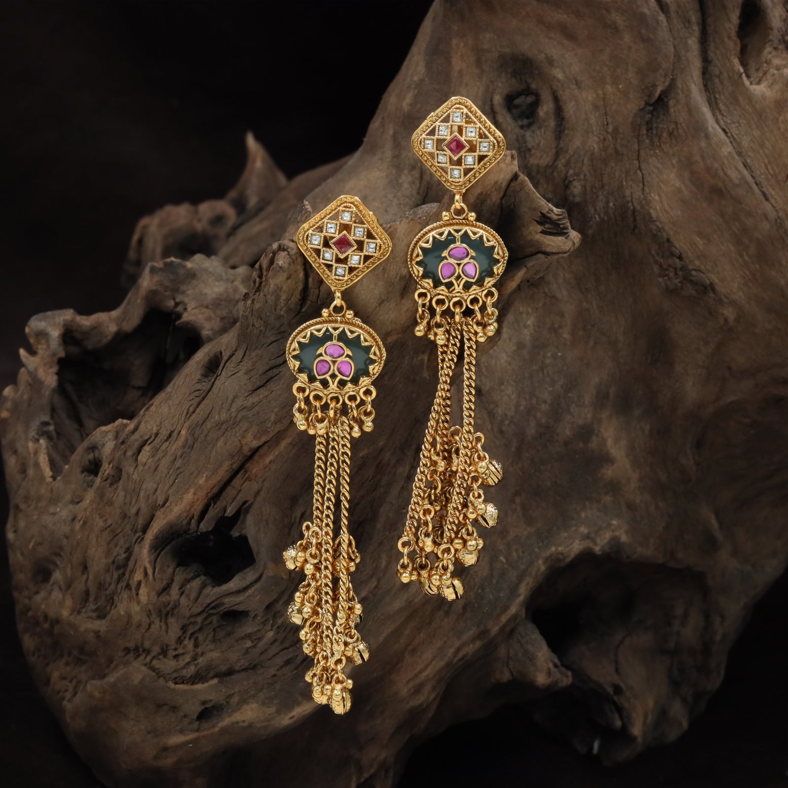 Everglow Panel Kundan Hanging with Diamond Stud Top