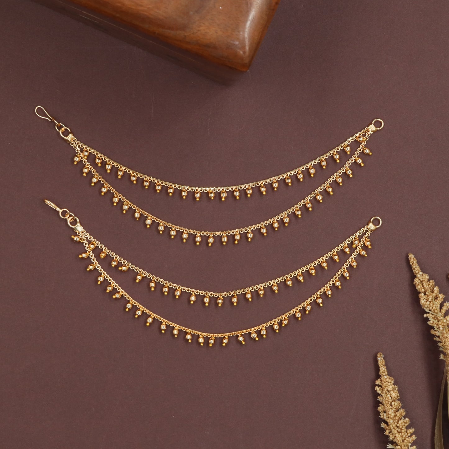 Drapevine Antique Mati with Dangling Border Drops