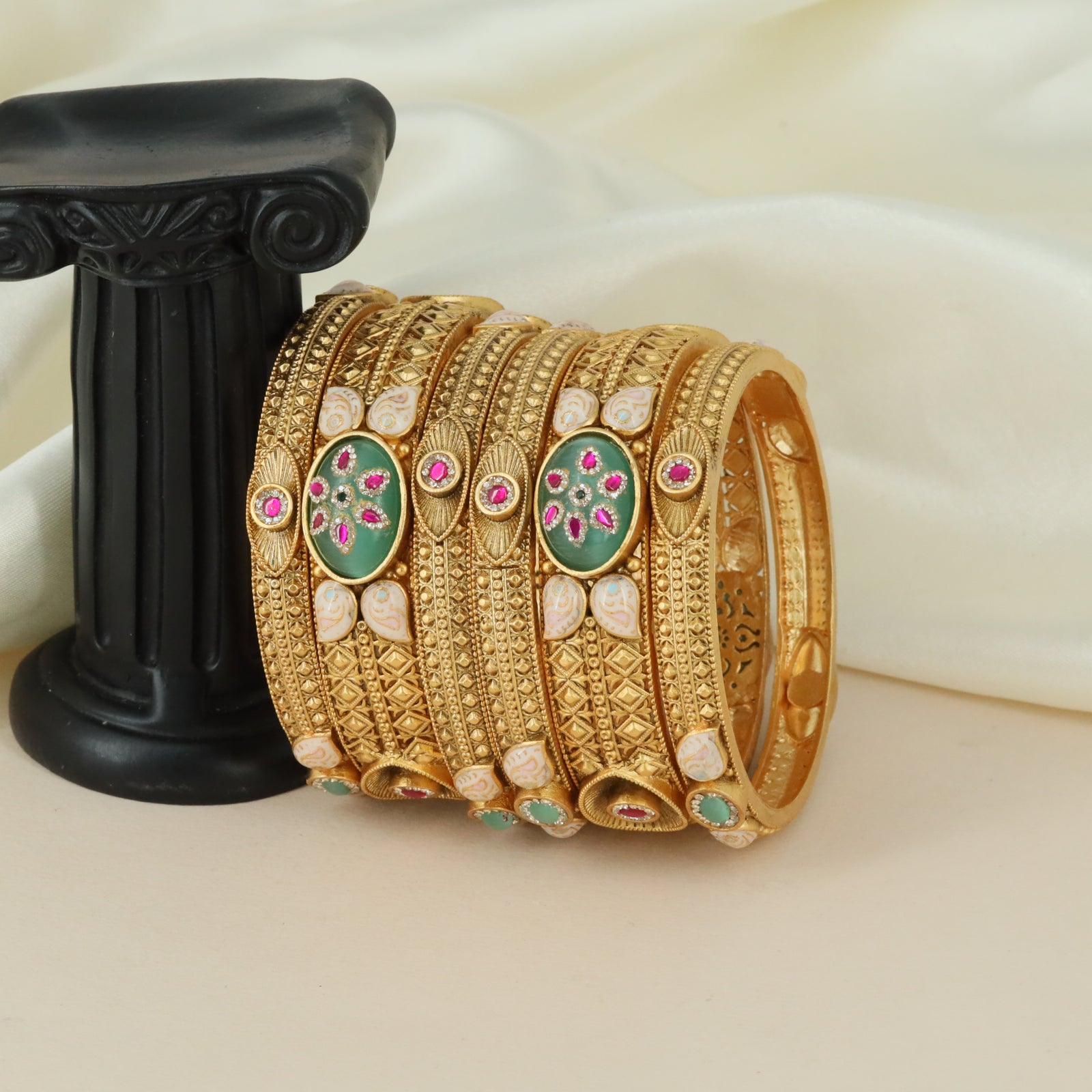 Decorative Medallion Kundan Bangles with Raised Stone Detailing