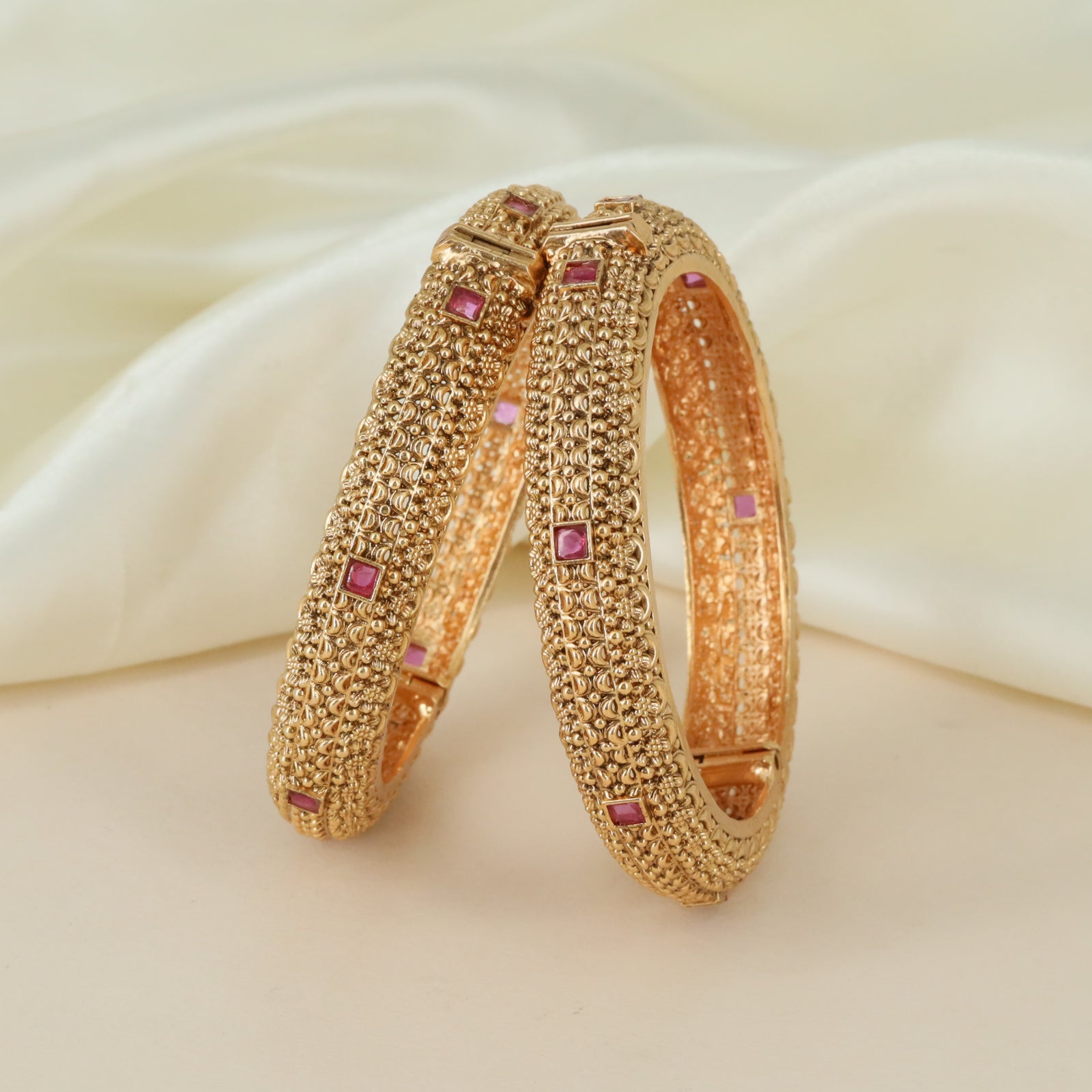 Geometric inspired design Antique bangles with decorative borders