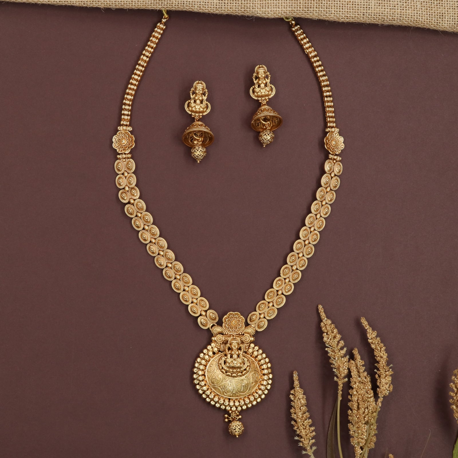 Floral Medallion Antique Long Haara with Lakshmi Centerpiece