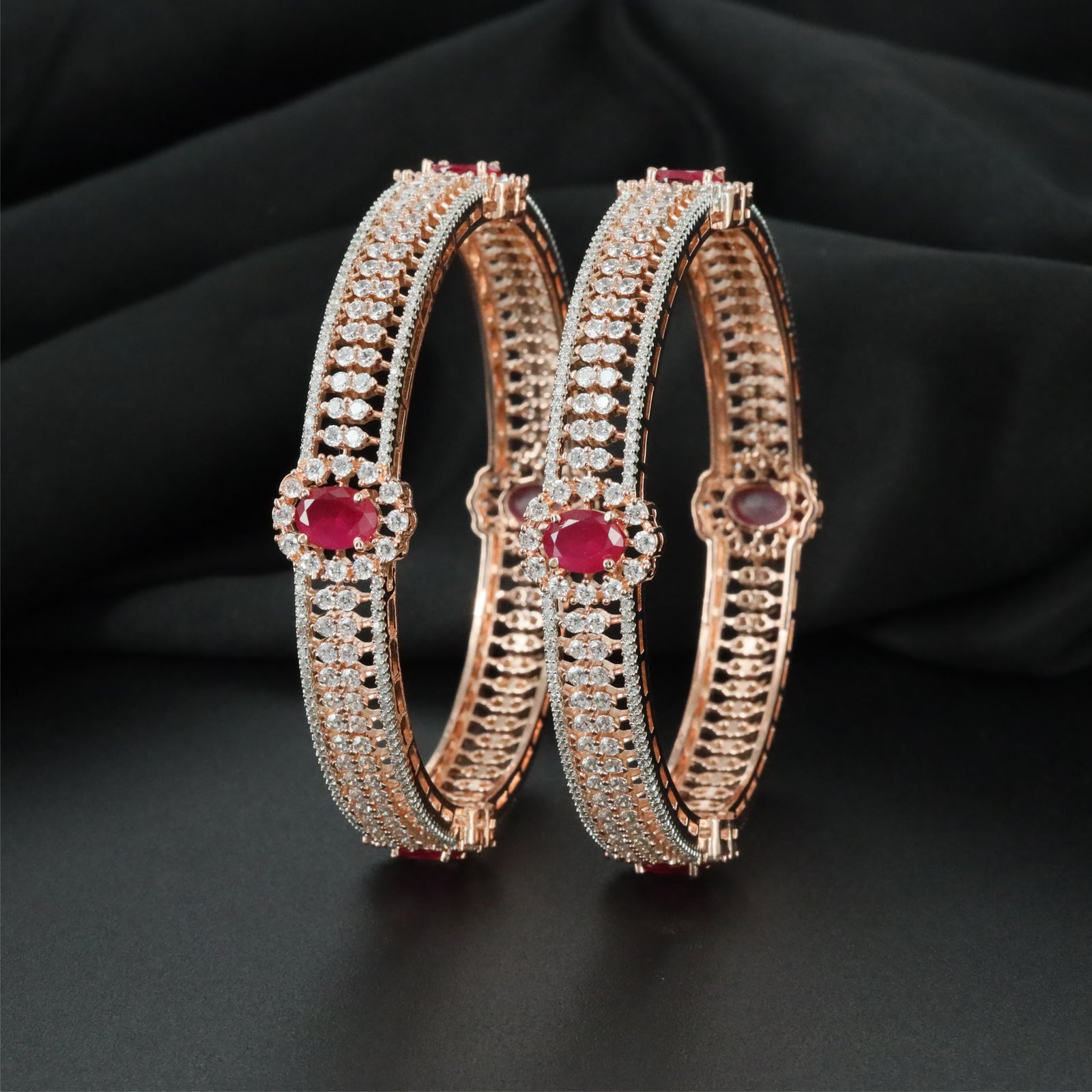 Decorative Grid Rose Gold Bangles with Broad Linked Formation