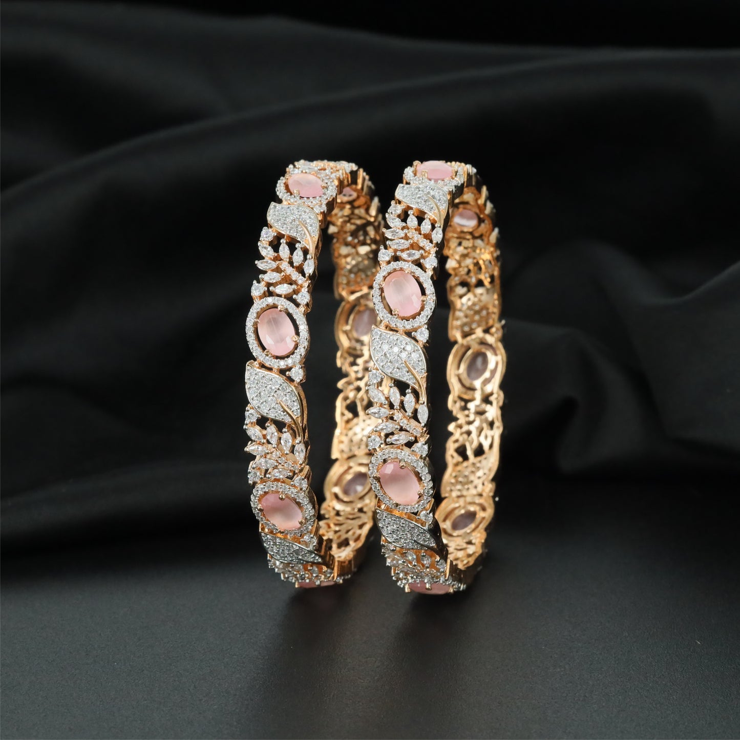 Vine Gallery Gj Bangles with Detailed Centre Alignment