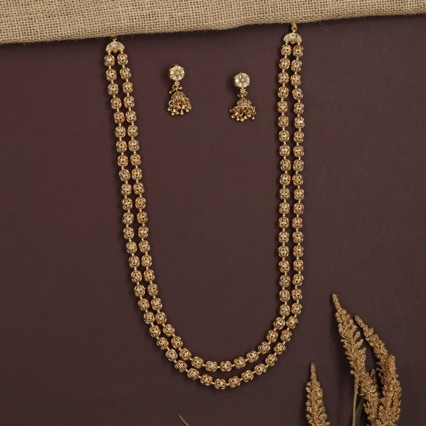 Pinnacle Antique Beads Necklace with Textured Sphere Arrangement