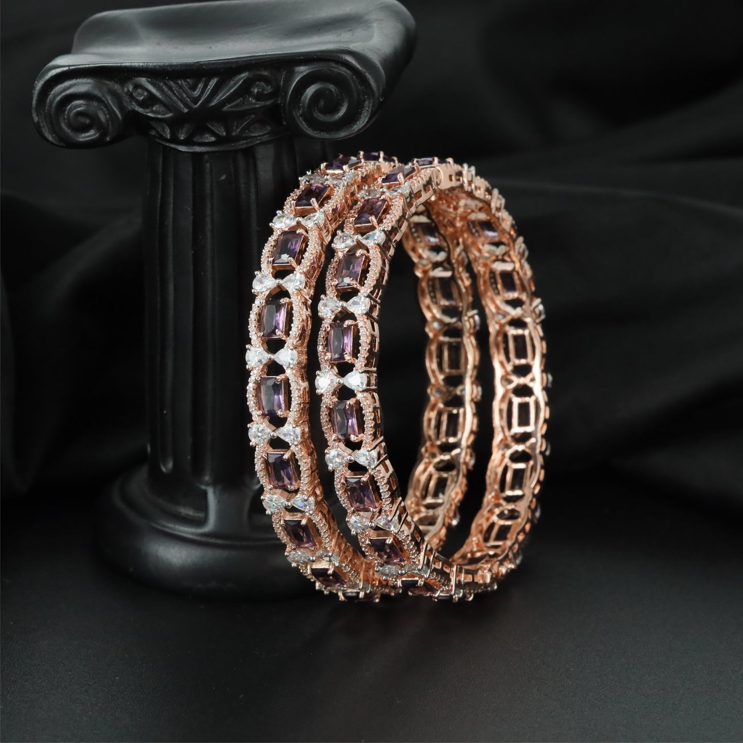 Refined Accent Band Rose Gold Bangles with Balanced Edge Construction