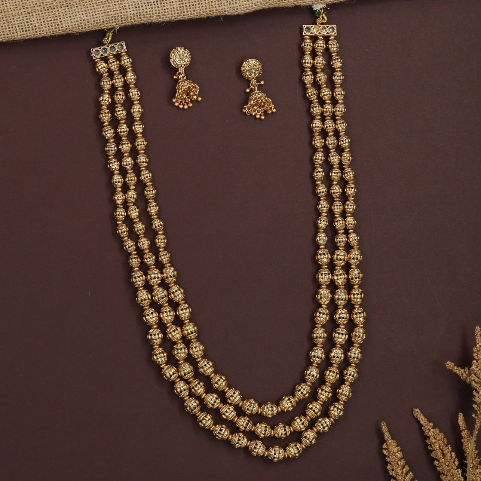 Vintage Ball Antique Necklace with Dense Side Detailing