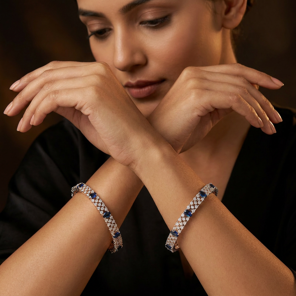 Linked Panel Gj Bangles with Continuous Centre Highlights