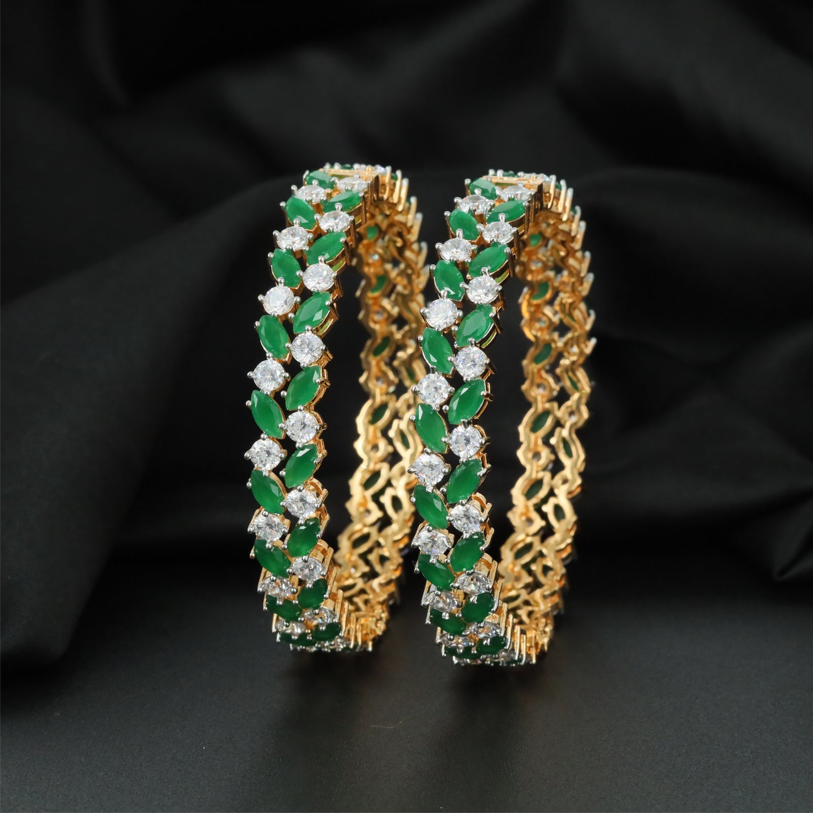 Infinity Mosaic Gj Bangles with Sculpted Framework Styling