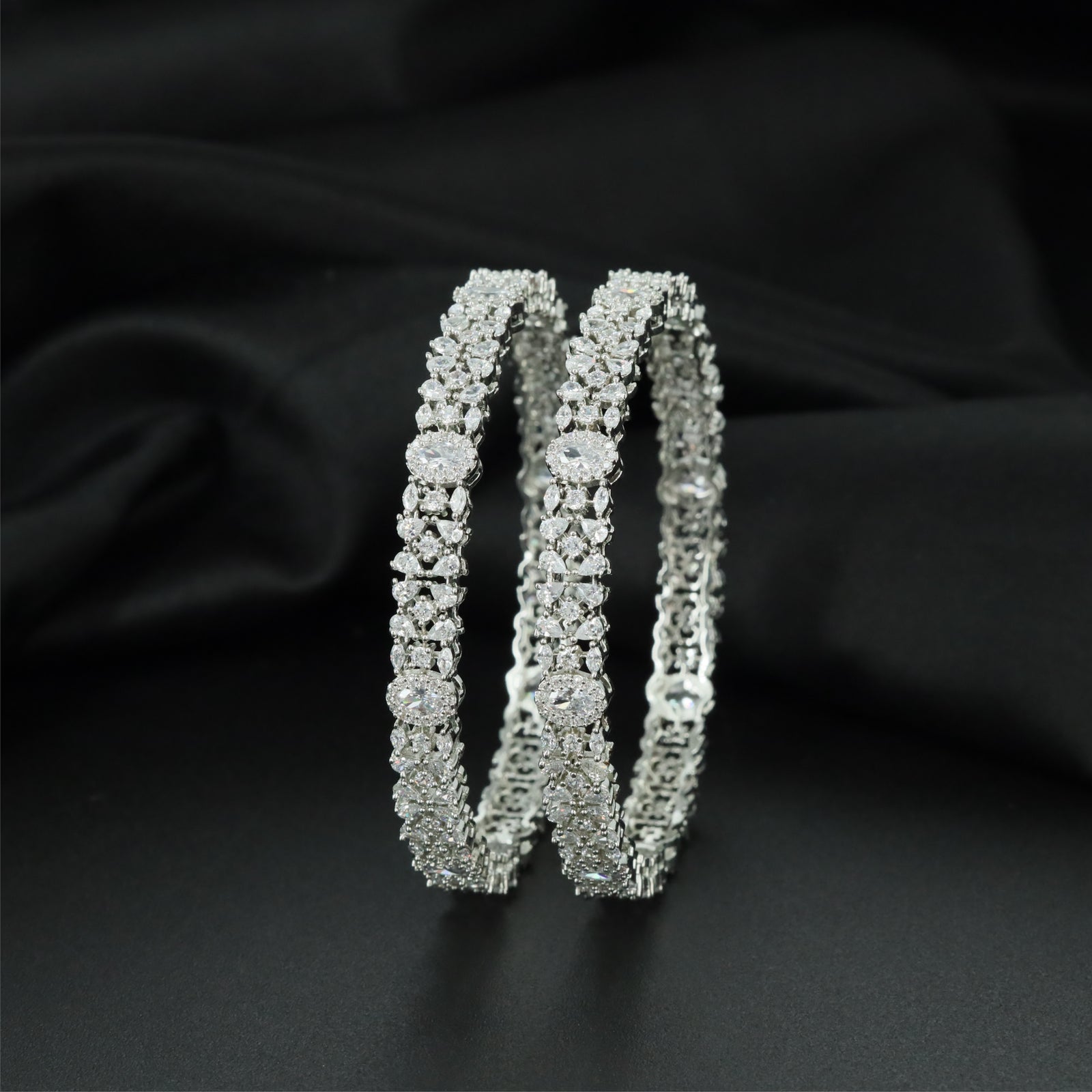 Beacon Bloom Rose Gold Bangles with Continuous Centre Alignment