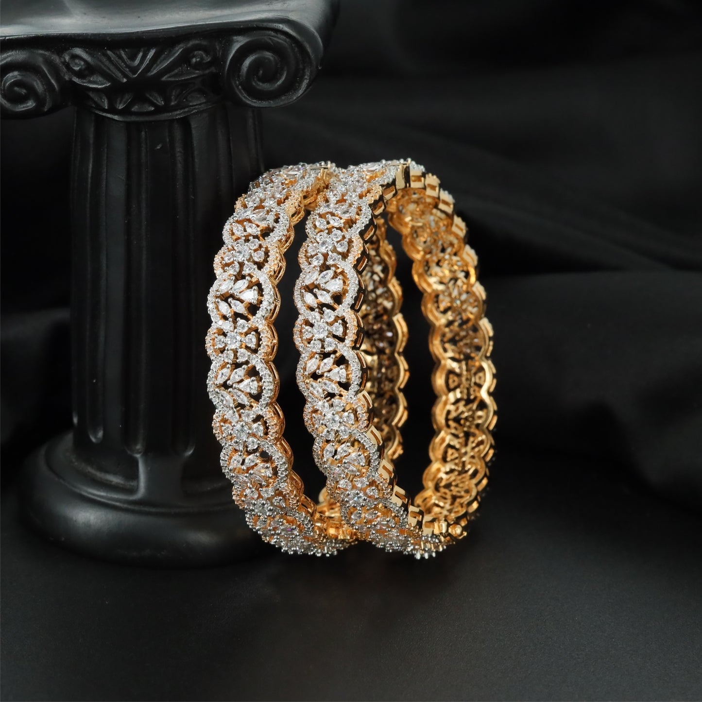 Gallery Vine Gj Bangles with Decorative Centre Flow