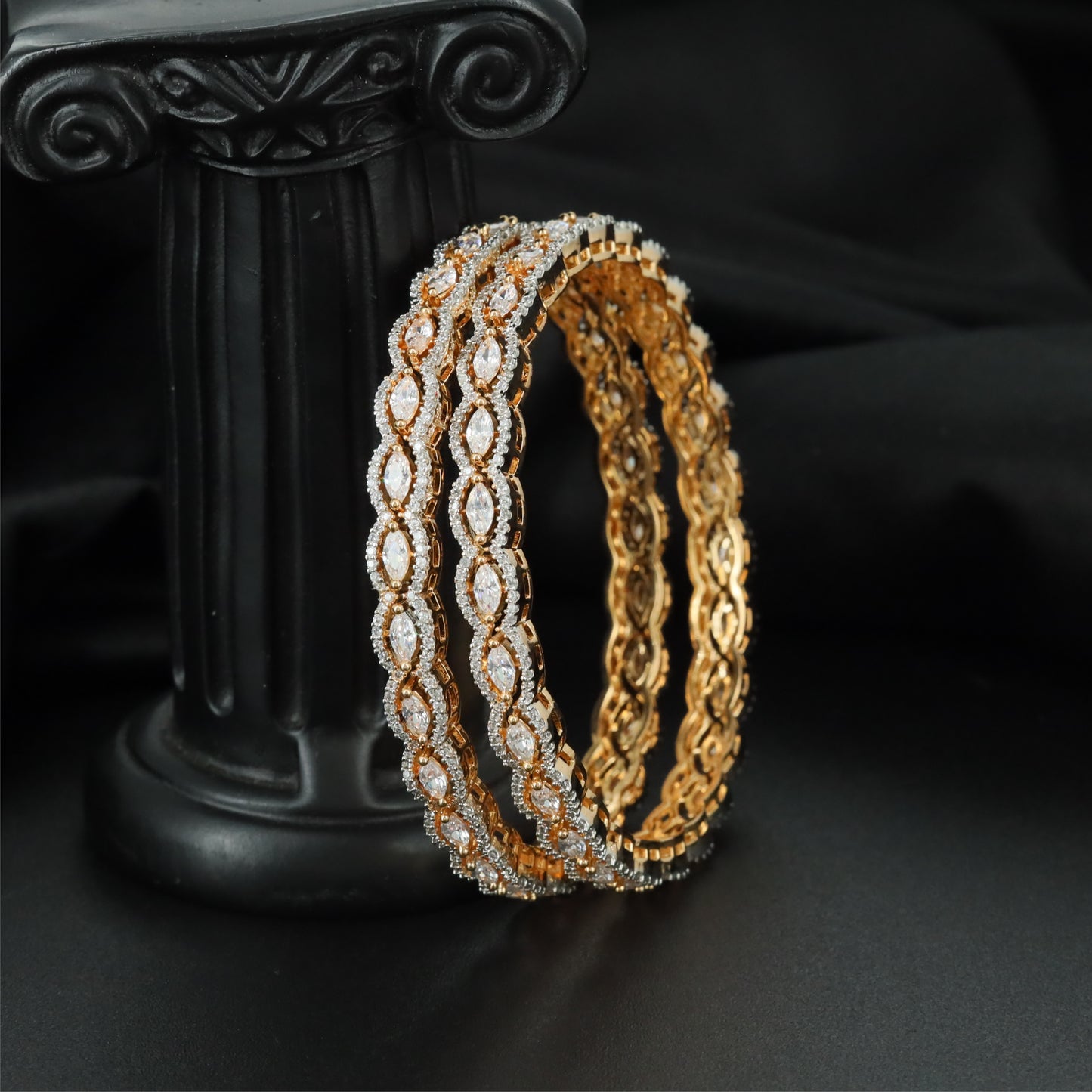 Gridline Oval Gj Bangles with Symmetrical Centre Alignment