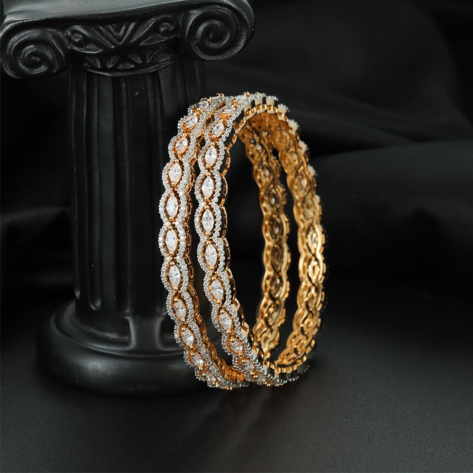 Gridline Oval Gj Bangles with Symmetrical Centre Alignment