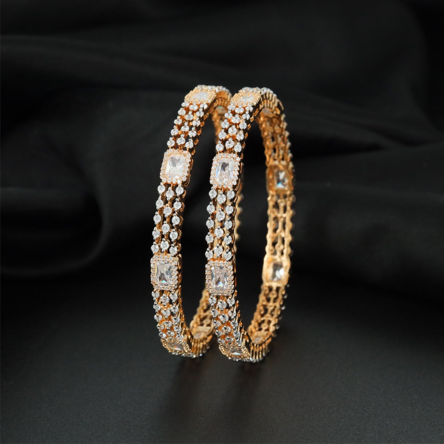 Inlay Curve Gj Bangles with Refined Connector Pattern