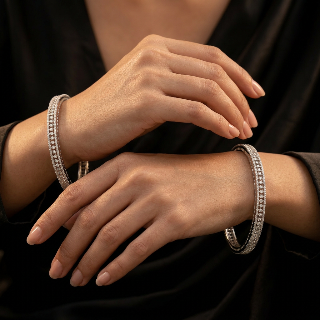 Inlay Curve Gj Bangles with Refined Connector Pattern