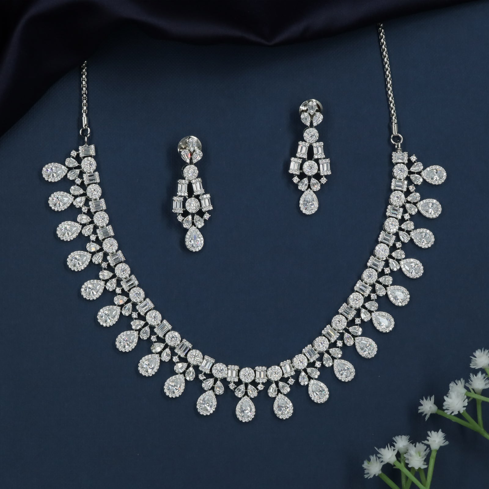 Premium Teardrop Crystal Wedding Wear Necklace
