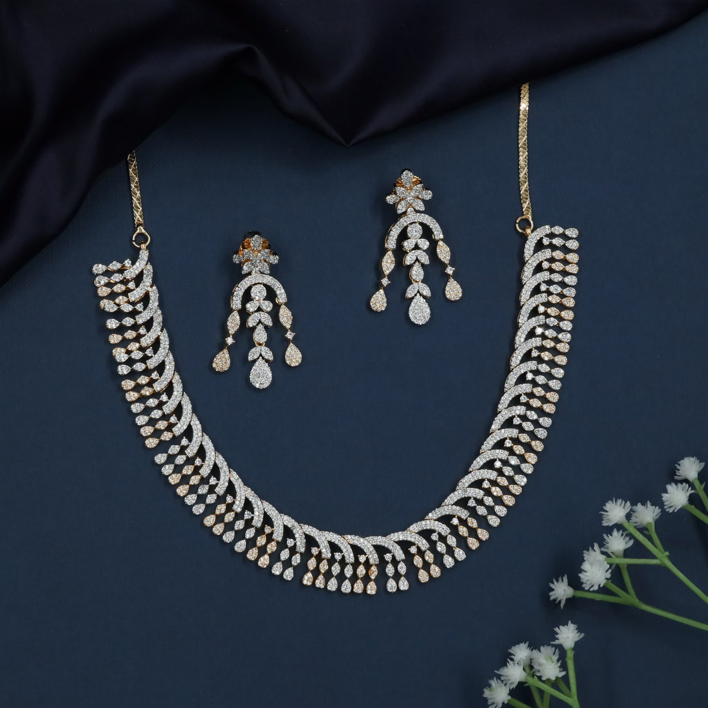 Luxury Fishbone Leaf Pattern Bridal Necklace