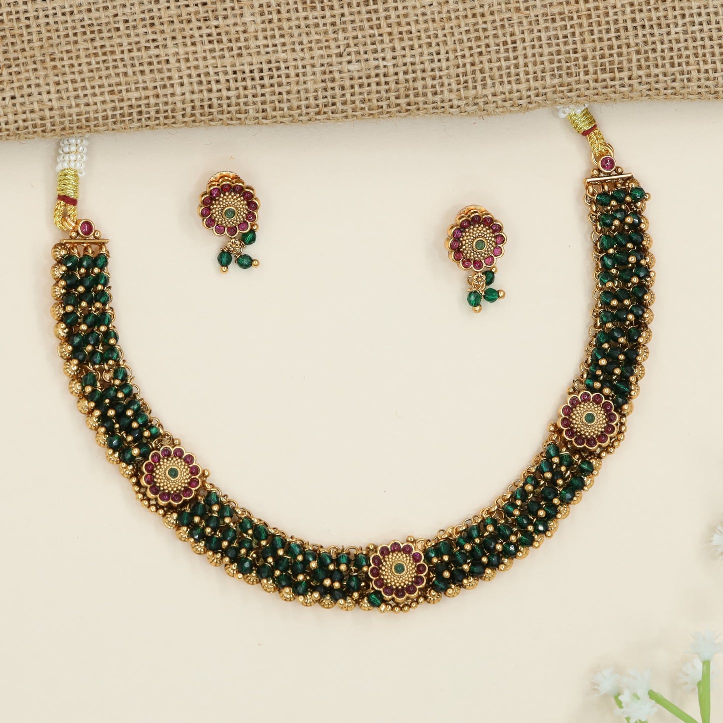 Granule Curve Antique Necklace with Decorative Bead Weaving