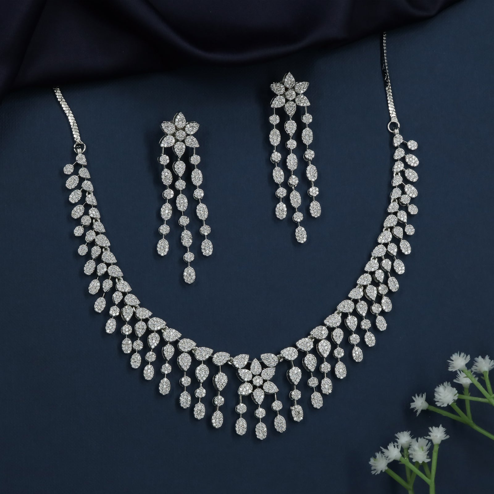 Frost Vine Necklace with Curved Openwork Flow
