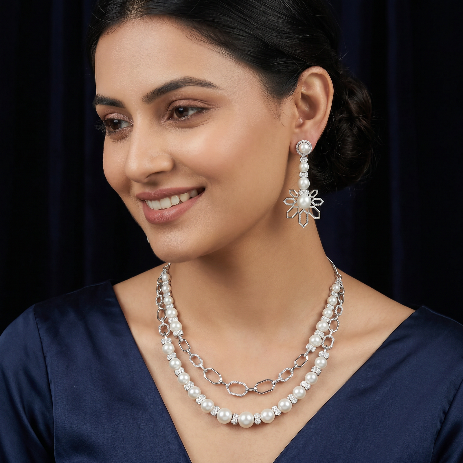 Moonlink Pearl Necklace with Geometric Openwork Design
