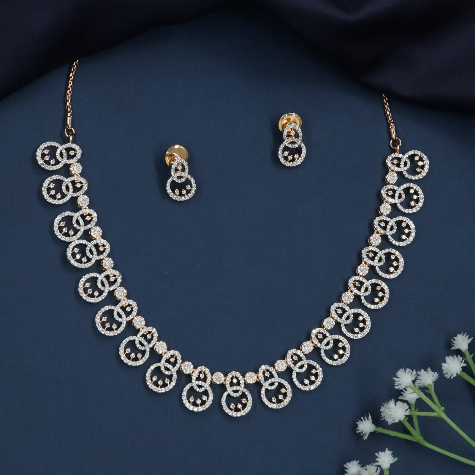 Signature Loop Pattern Necklace with Repeating Circle Layout