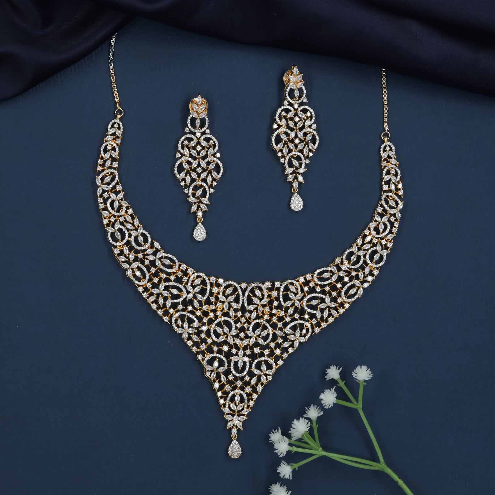 Scroll Mesh Necklace with Tapered Drop Extension