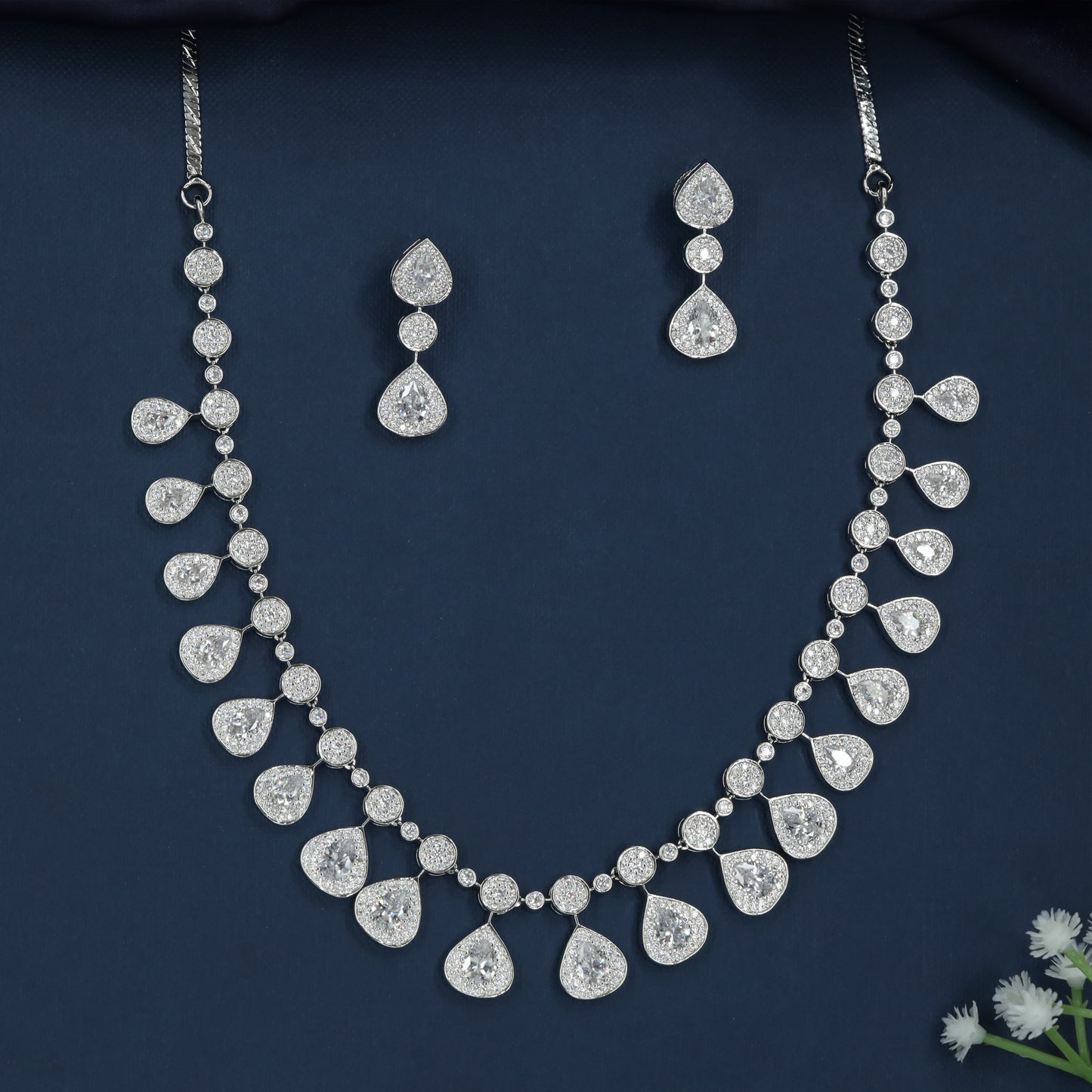 Teardrop Garland Necklace with Graduated Drop Borders