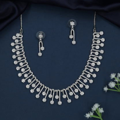 Dangling Fringe Necklace with Rounded Drop Border Styling