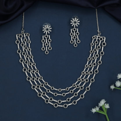 Circular Link Necklace with Triple Layer Border Styling