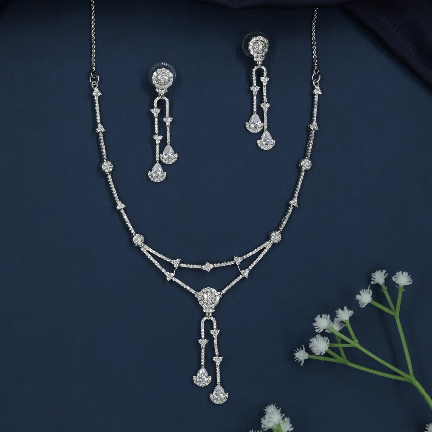 Intricate Linear Garland Necklace with Dangling Pendant Detailing