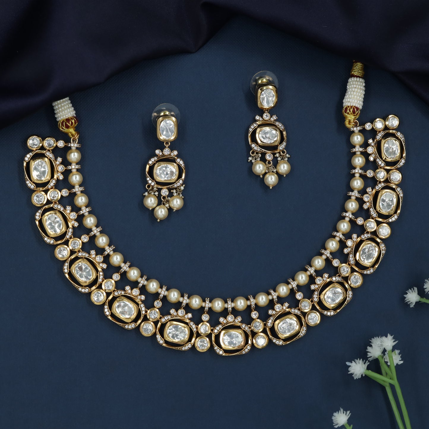 Noor Pearl Kundan Necklace with Repeating Stone Arrangement