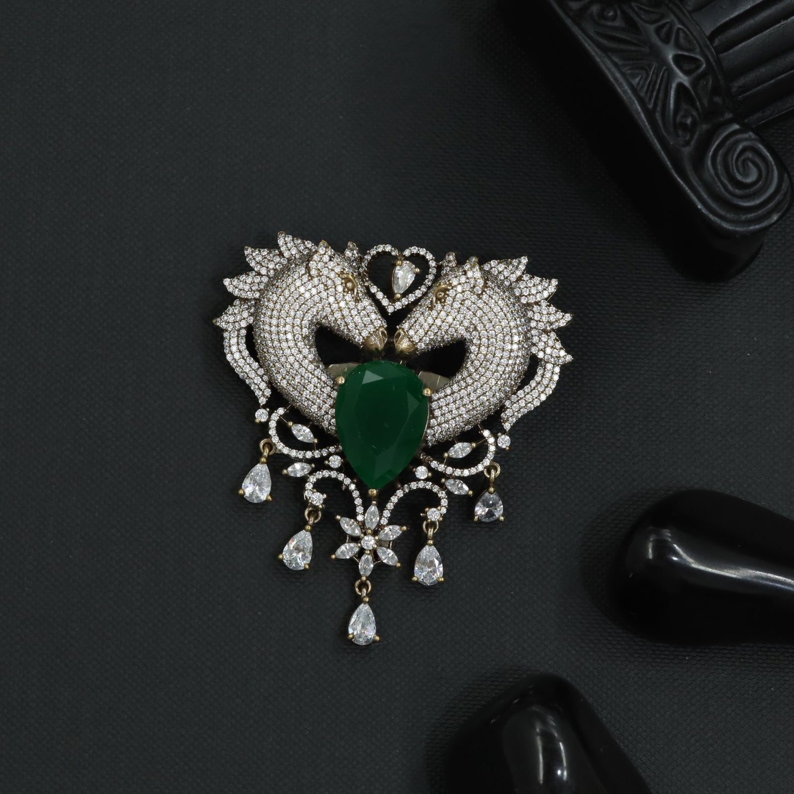Heritage Twin Horse Victorian Brooch with Curved Neck Styling