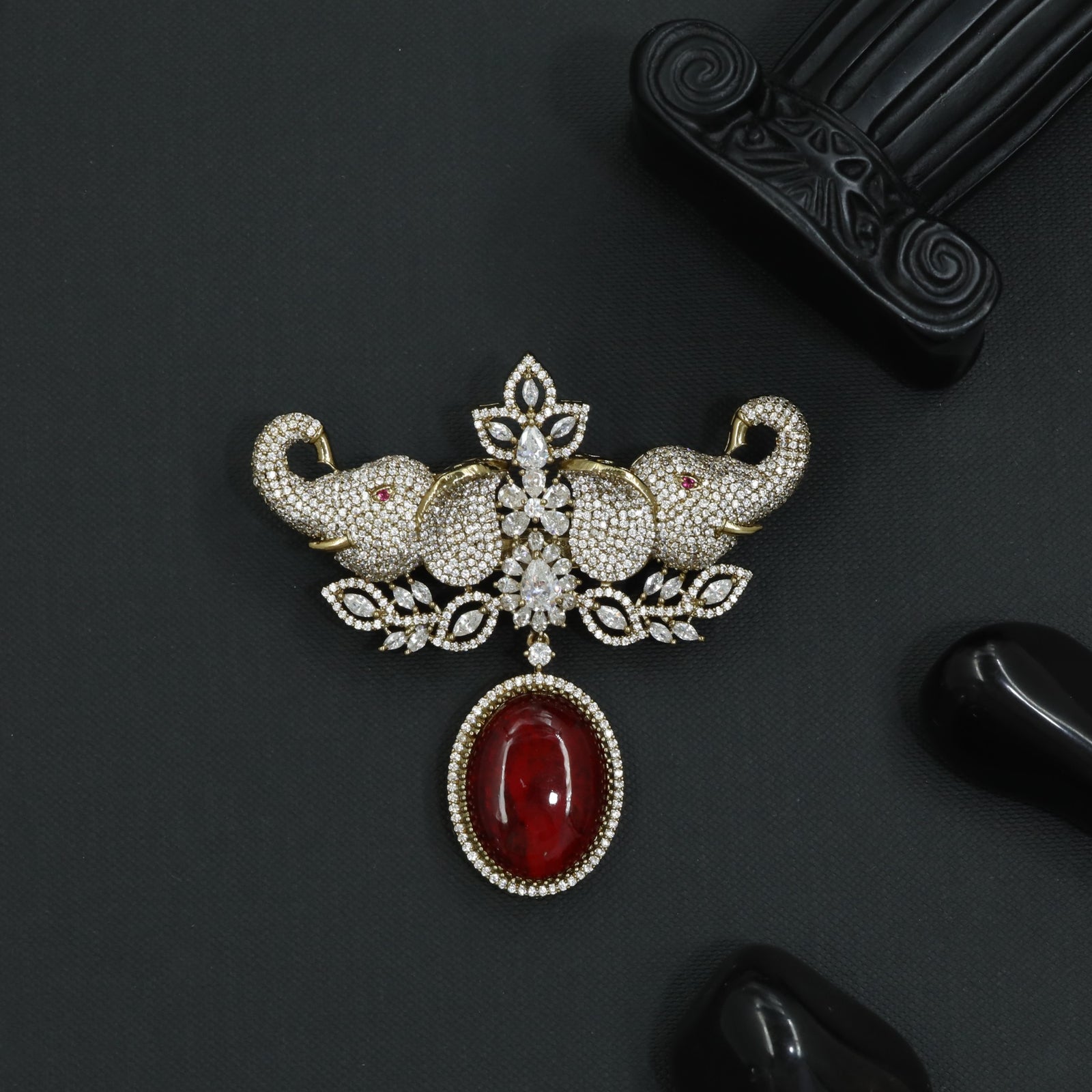 Twin Elephant Victorian Brooch with Curved Trunk Silhouettes and Oval Pendant