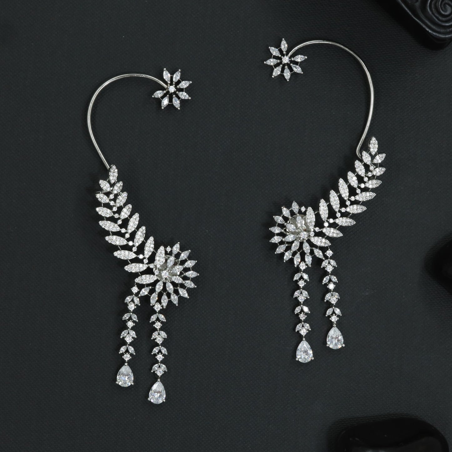 Garden Crest Earcuff with Tapered Tassel Layout