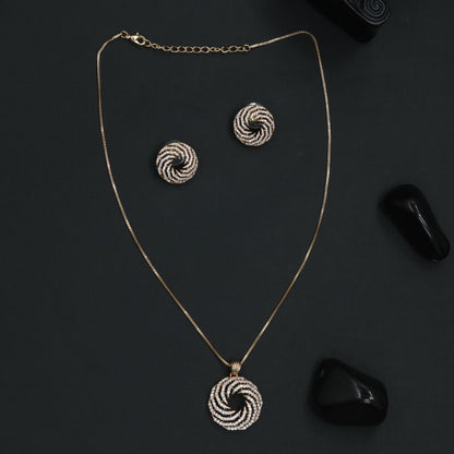 Symmetry Twist Chain With Patterned Disc Styling