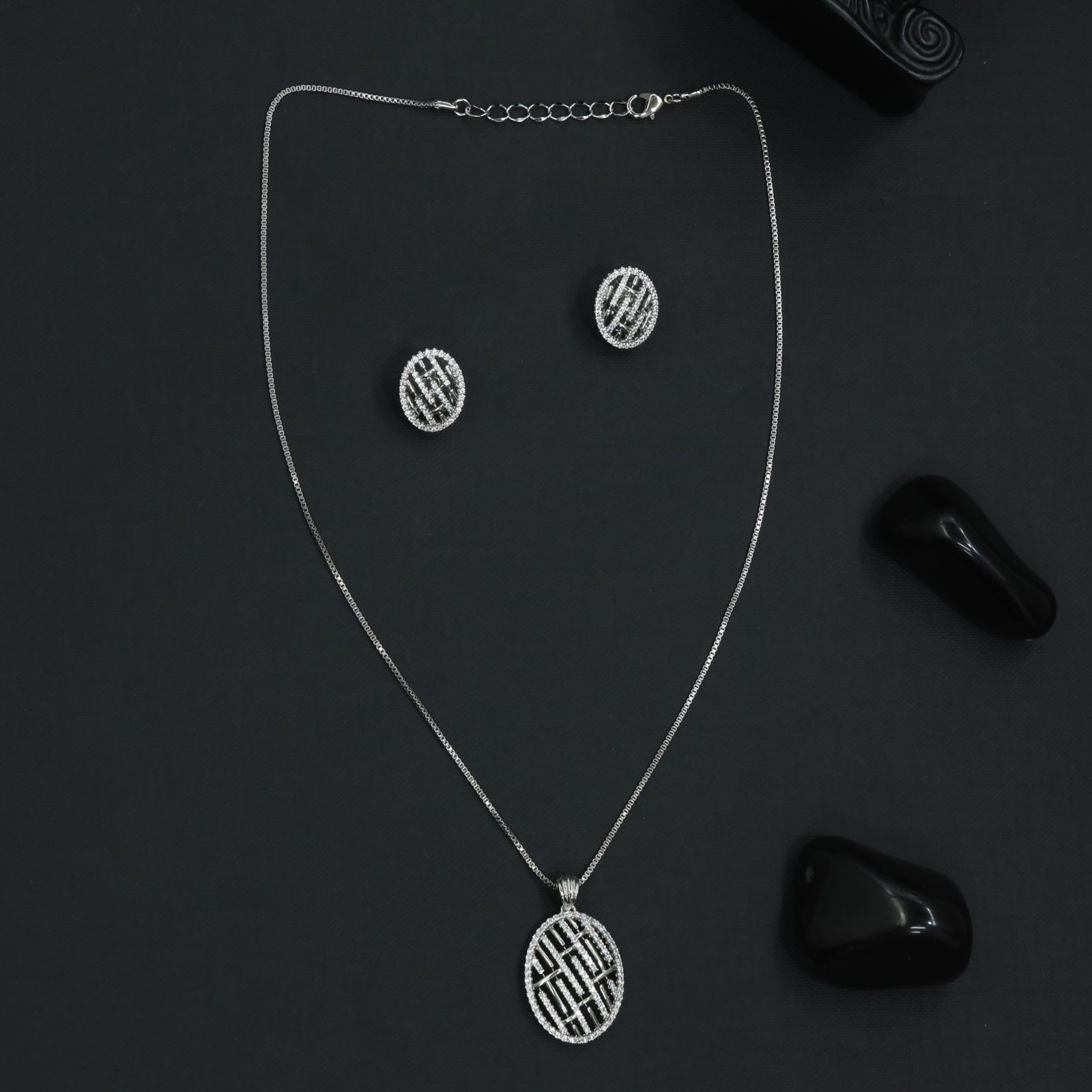 Modern Stripe Rhodium Chain with Framed Oval Design