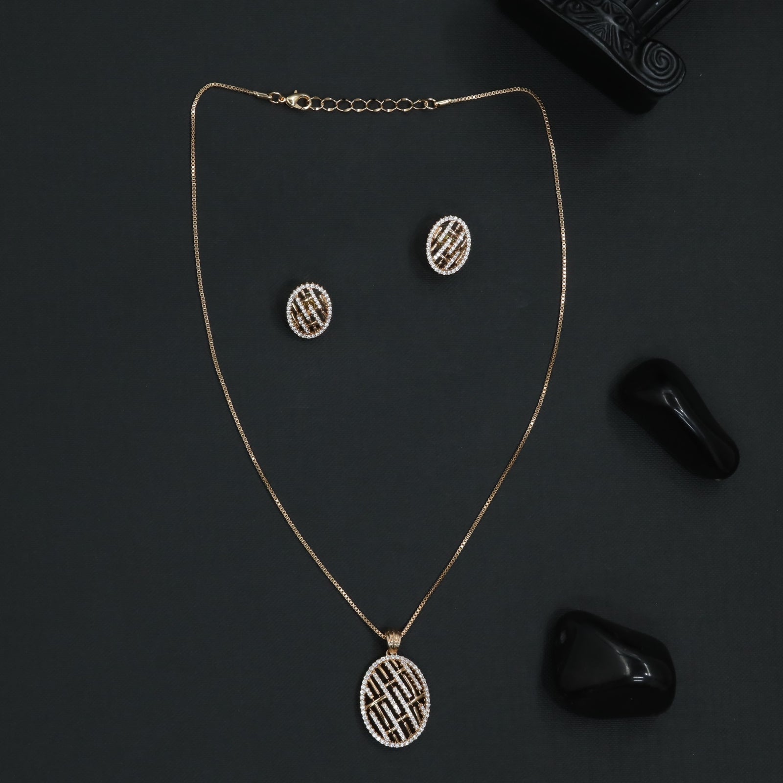 Modern Stripe Rhodium Chain with Framed Oval Design