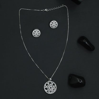 Circular Vine Chain With Pendant Set
