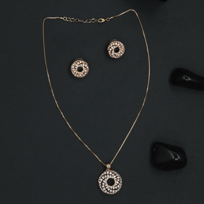 Sculpted Rosette Chain With Textured Circular Styling