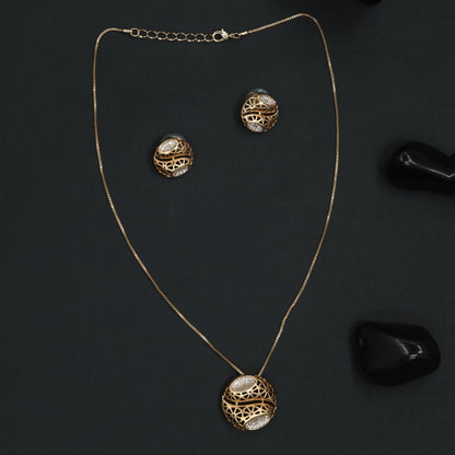 Interlock Globe Chain With Sculpted Pendant Styling
