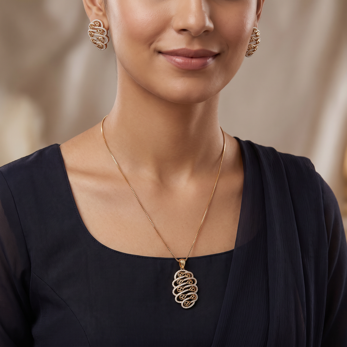 Royal Wave Chain With Layered Loop Detailing