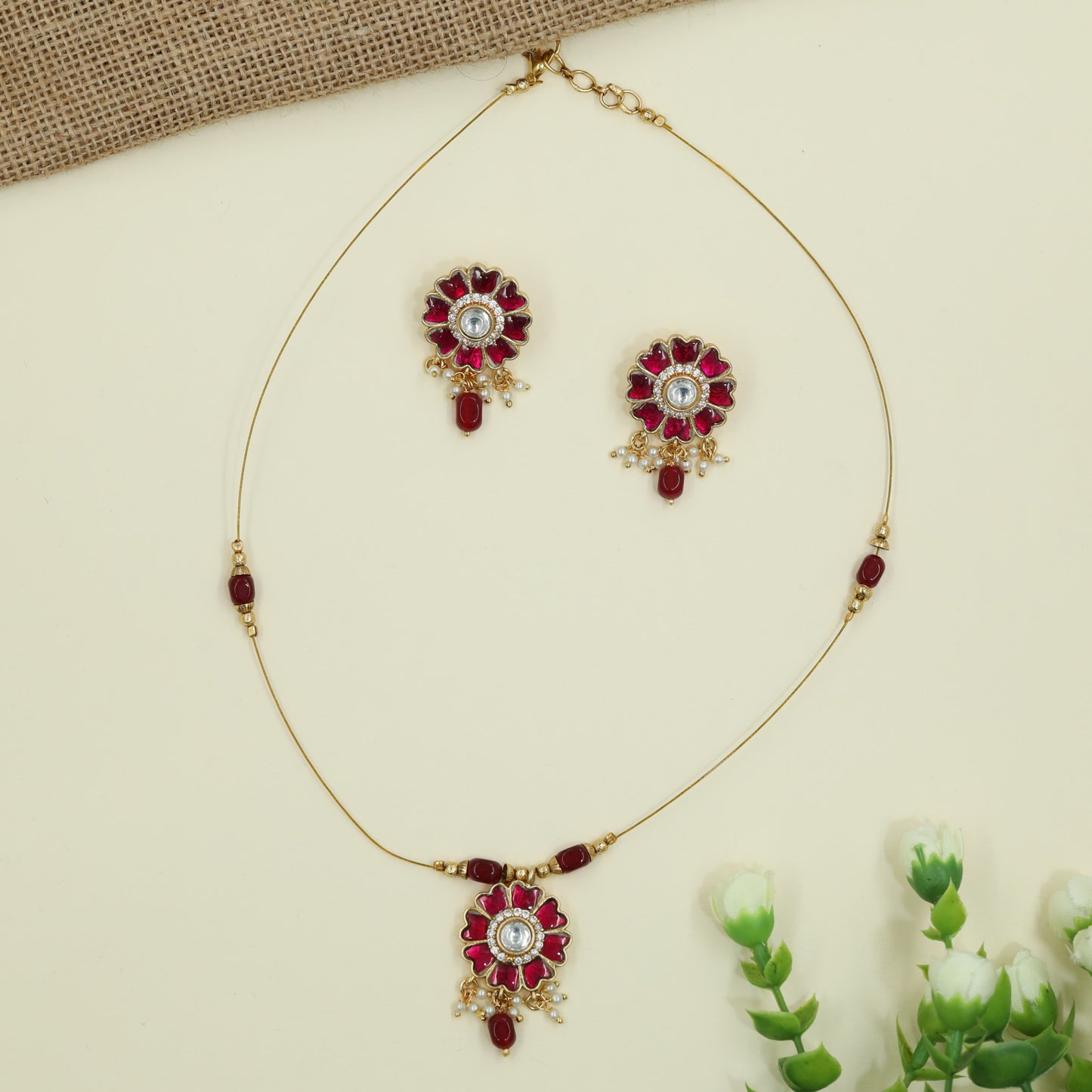 Premium Floral Pendant Jadau Necklace With Minimal Chain Styling