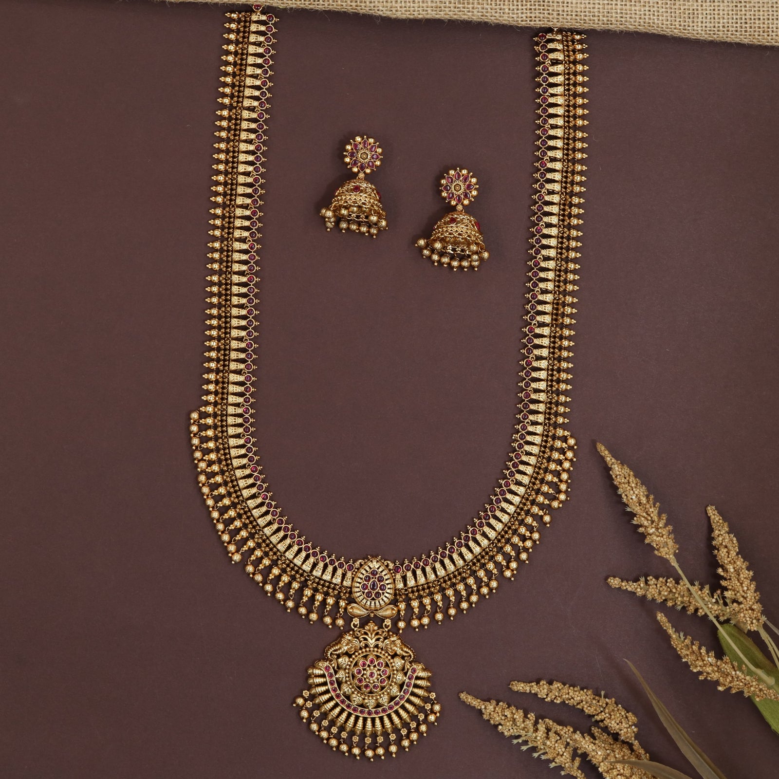 Handcrafted Centrepiece Lakshmi Antique Long Haara