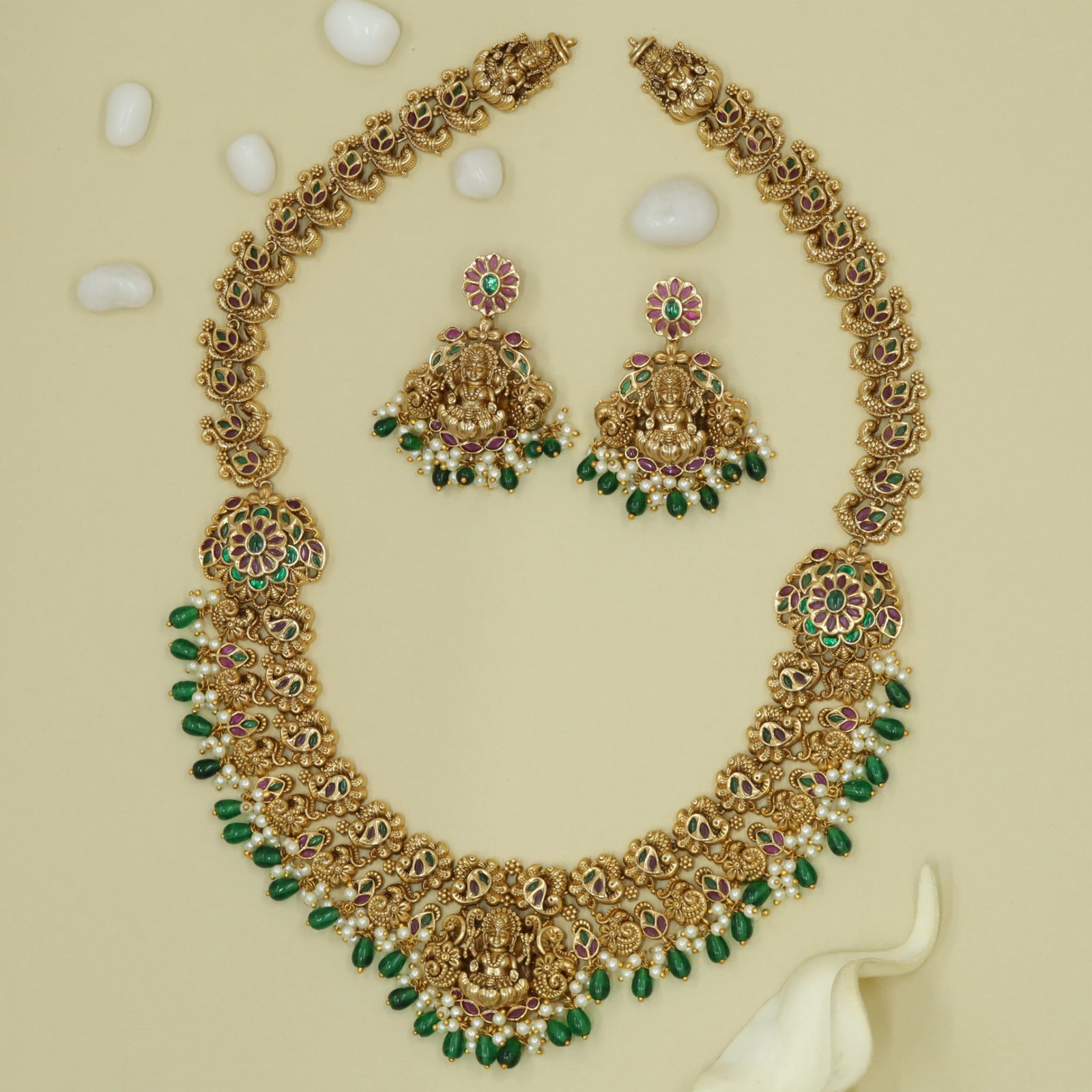 Antique Lakshmi Long Haara with Floral Border Detailing