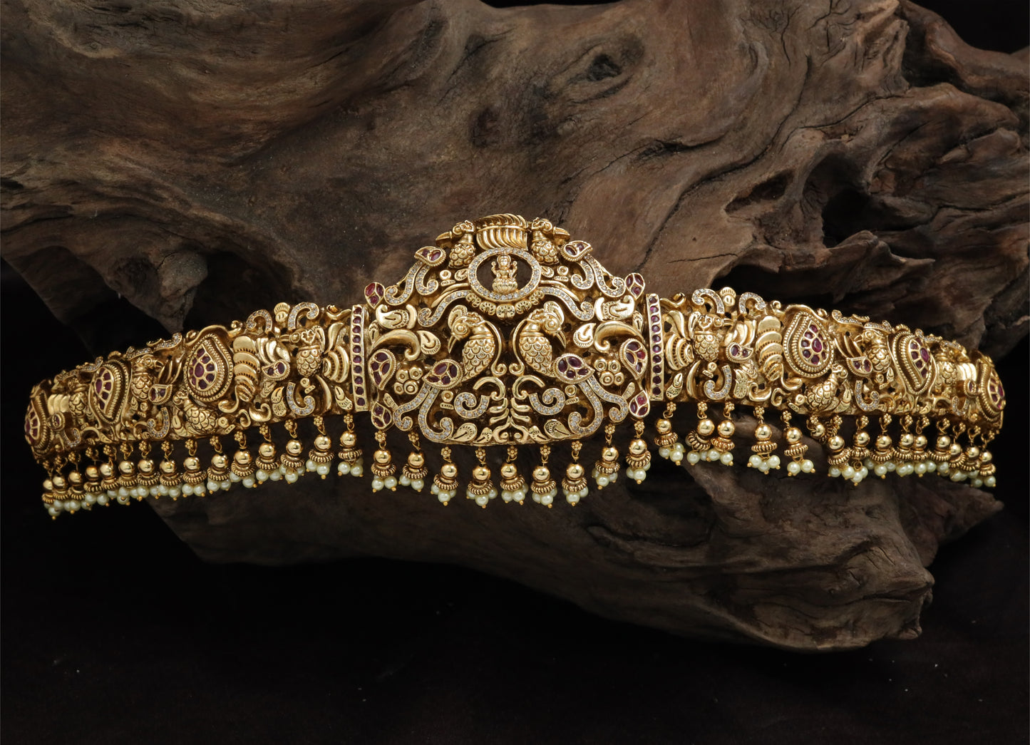 Gridvine Traditional Dabu with Curved Peacock Styling