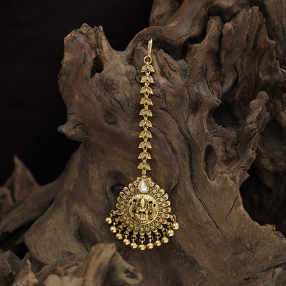 Antique Lakshmi Pendant Tikka With Sunburst Border Detailing