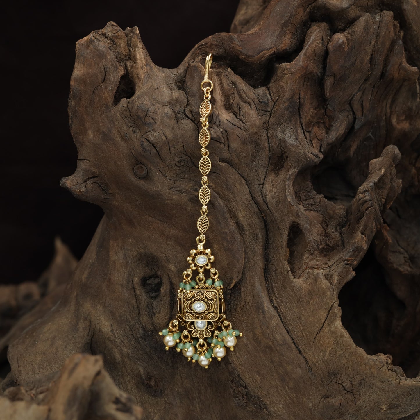 Antique Leaf Link Tikka With Ornate Pendant Fringe Detailing