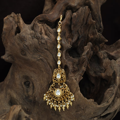 Decorative Chain Antique Tikka With Intricate Drop Pendant